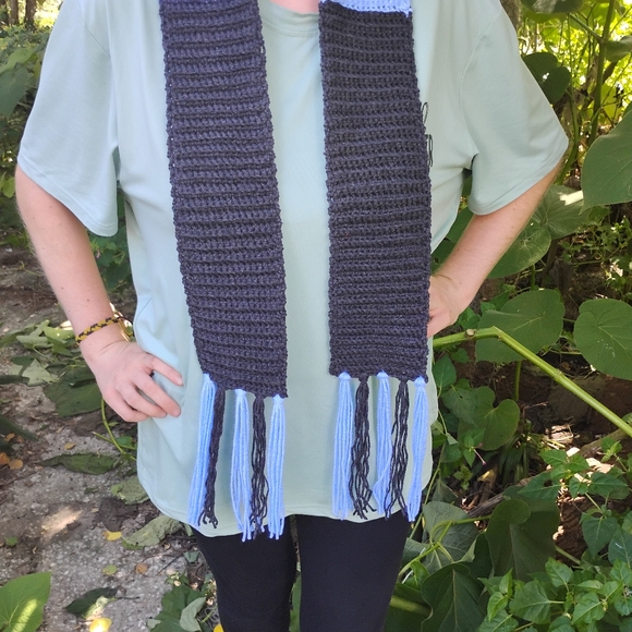 Black and light blue handmade crochet scarf - Picture 3 of 5